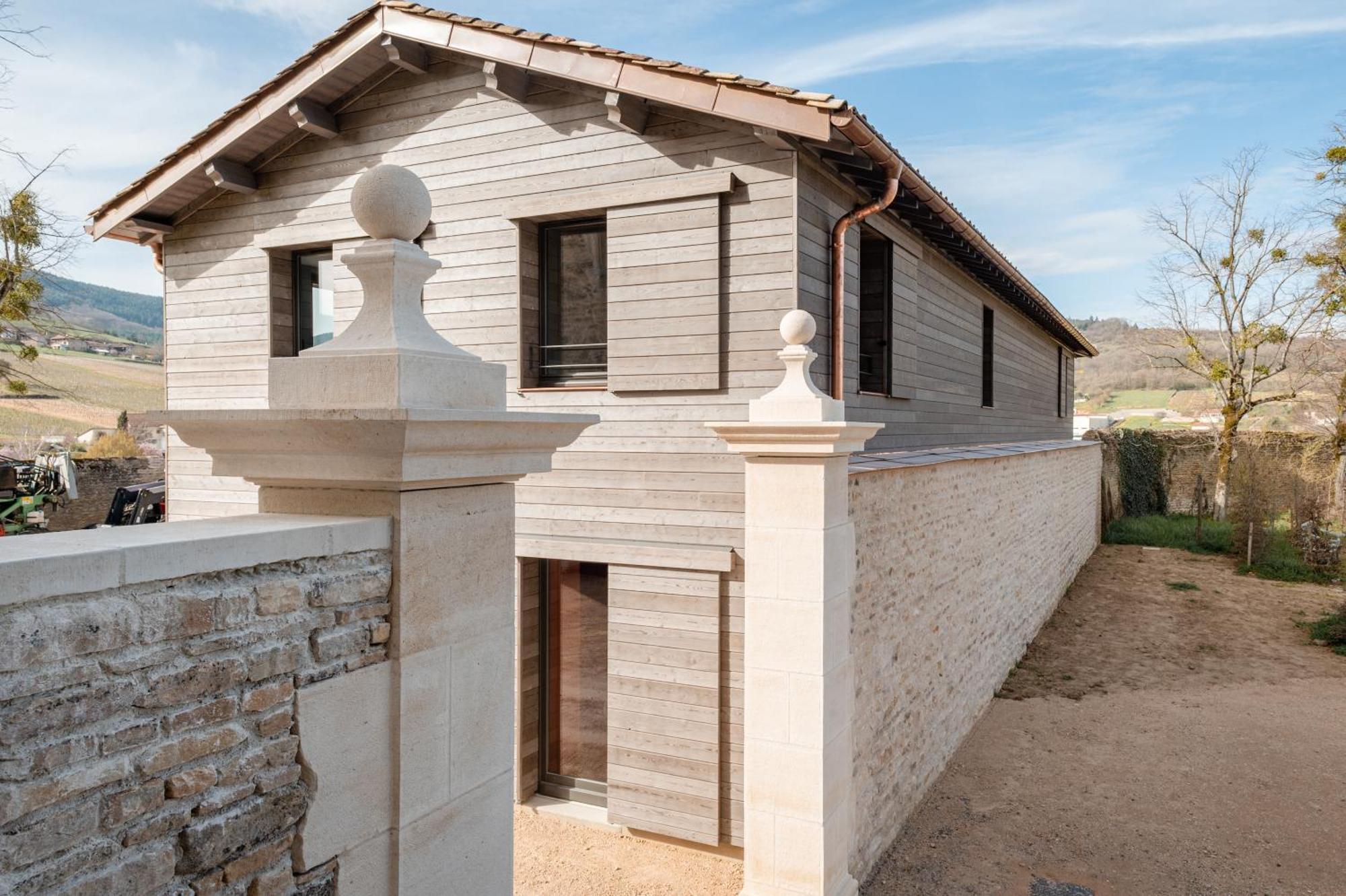 Chateau De Pierreclos Exterior photo